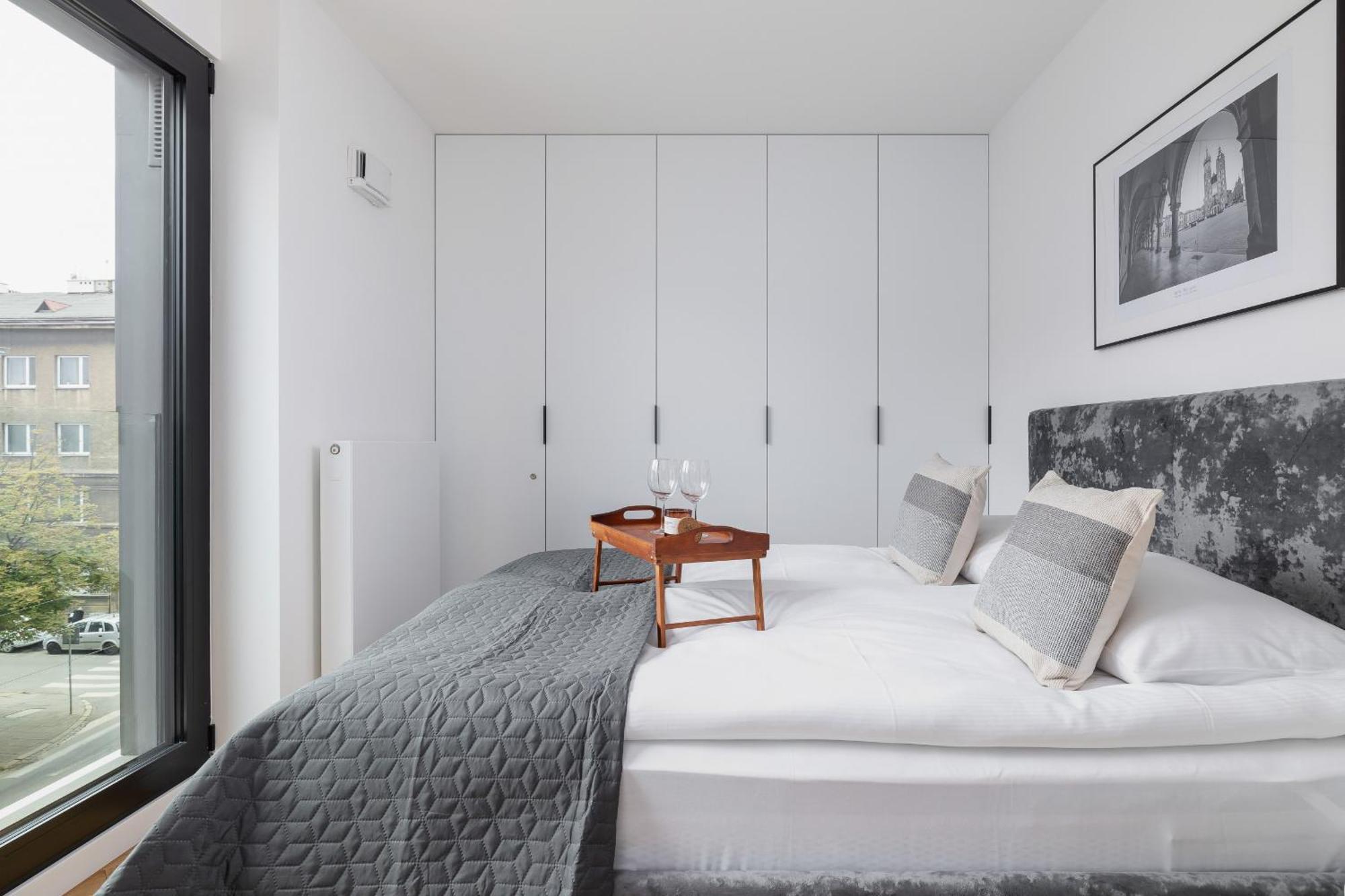 Lux Apartments Kosciuszki 39 With Parking By Renters Prestige คราคูฟ ภายนอก รูปภาพ