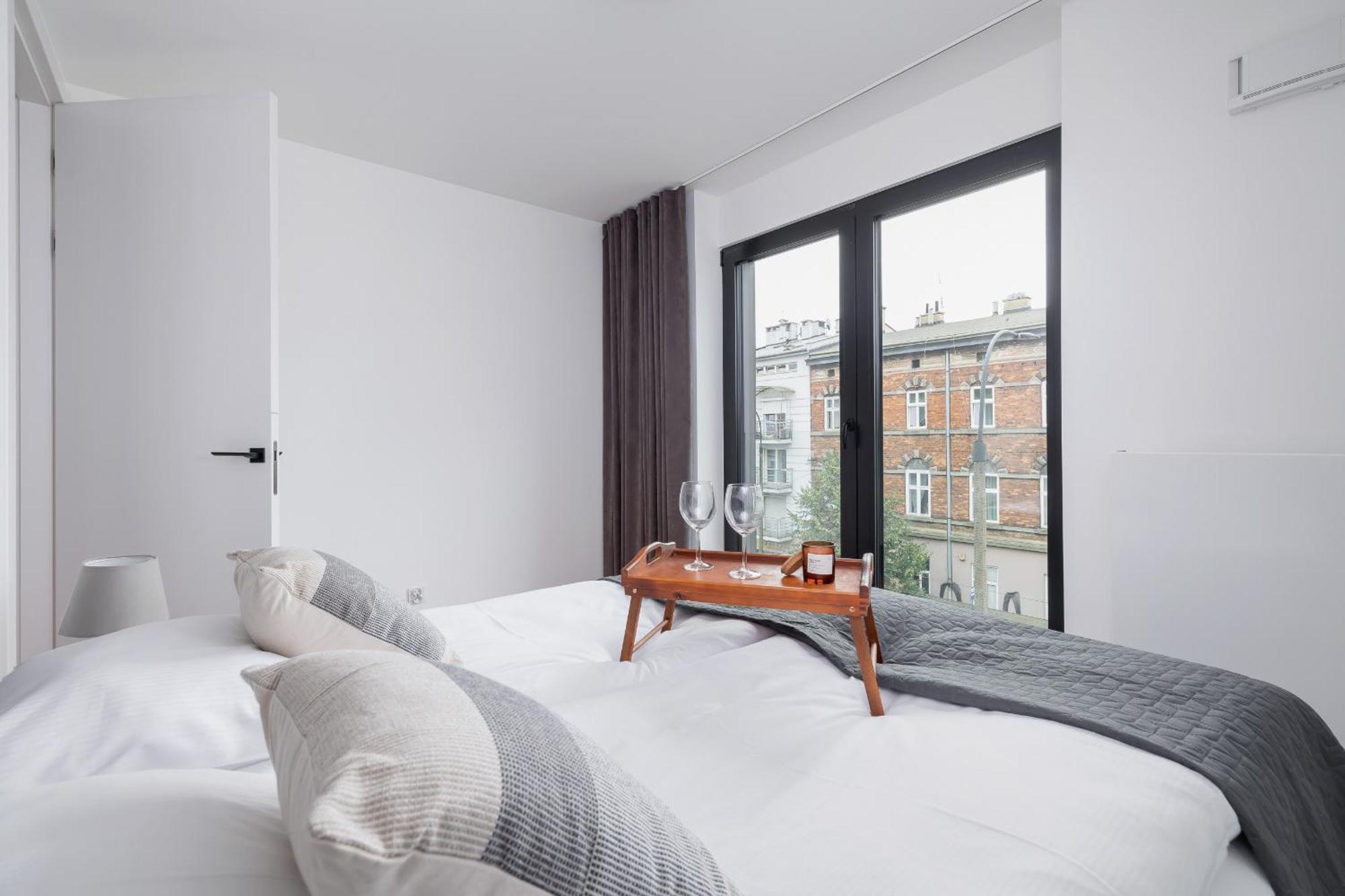 Lux Apartments Kosciuszki 39 With Parking By Renters Prestige คราคูฟ ภายนอก รูปภาพ