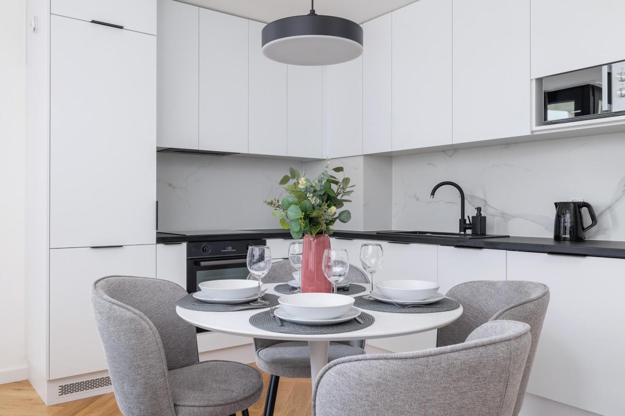 Lux Apartments Kosciuszki 39 With Parking By Renters Prestige คราคูฟ ภายนอก รูปภาพ